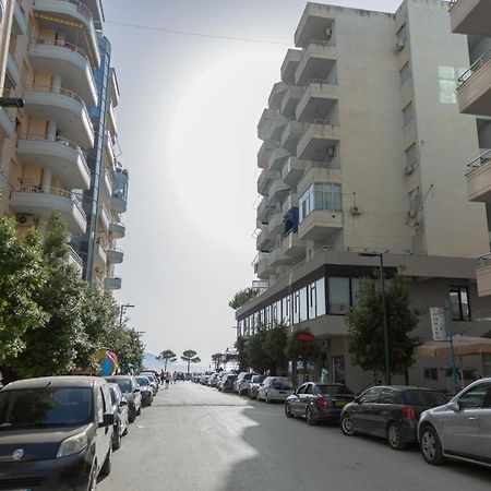 Gloria'S Apartment Lungomare Vlorë Esterno foto