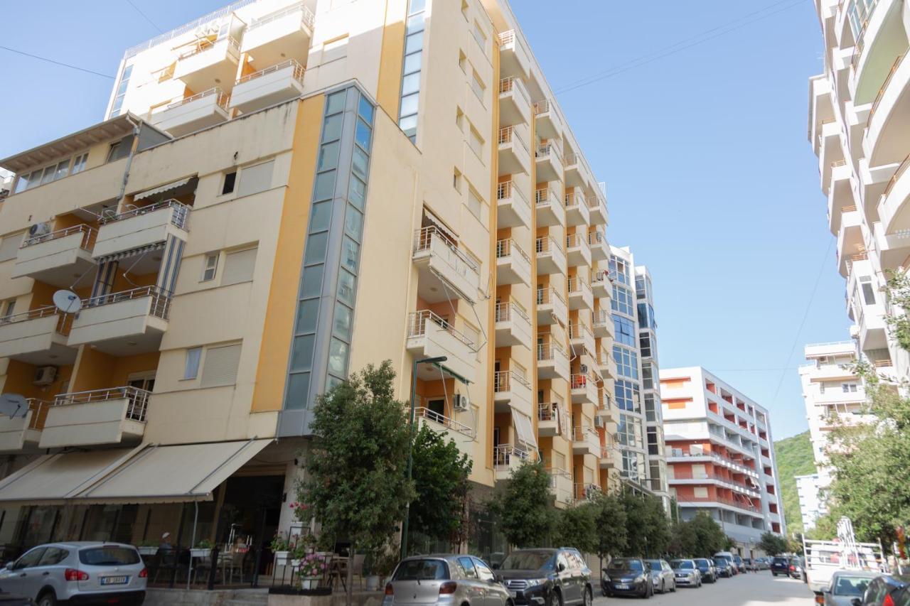 Gloria'S Apartment Lungomare Vlorë Esterno foto